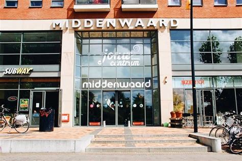 winkelcentrum middenwaard openingsuren.